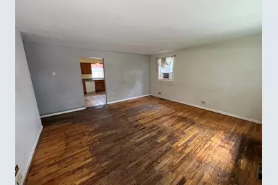 468 N Lakeshore Drive, Mundelein, IL 60060 - Photo 2