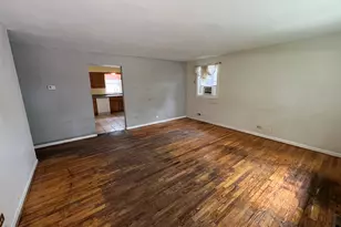 468 N Lakeshore Dr, Mundelein, IL 60060 - Photo 2