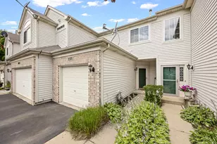 3371 Blue Ridge Dr, Carpentersville, IL 60110 - Photo 1