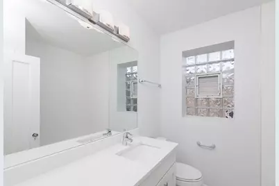 2720 W Winnemac Avenue #2, Chicago, IL 60625 - Photo 12