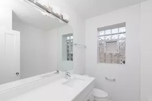 2720 W Winnemac Ave, Chicago, IL 60625 - Photo 12