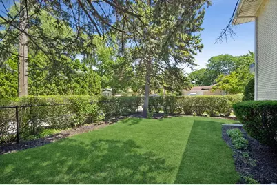 9200 Lowell Avenue, Skokie, IL 60076 - Photo 30