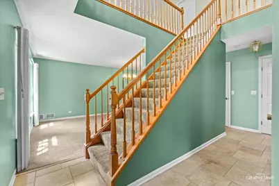 1404 Laurel Oaks Drive, Streamwood, IL 60107 - Photo 2