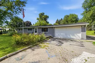 3715 Claremont Rd, Johnsburg, IL 60051 - Photo 2