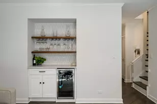 2019 N Halsted St, Chicago, IL 60614 - Photo 8