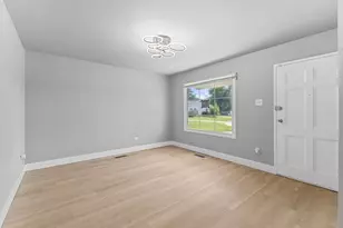 1946 Wooster Ct, Chicago Heights, IL 60411 - Photo 2