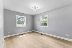 1946 Wooster Ct, Chicago Heights, IL 60411 - Photo 8