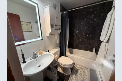 539 W Stratford Place #506, Chicago, IL 60657 - Photo 8
