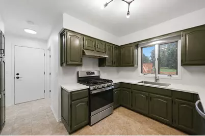 518 Meadow Court, Winthrop Harbor, IL 60096 - Photo 6