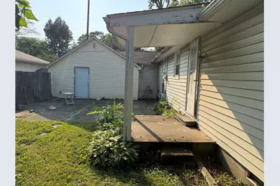 810 E 7th Street, Centralia, IL 62801 - Photo 10