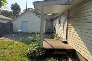 810 E 7th St, Centralia, IL 62801 - Photo 10