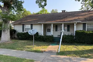 810 E 7th St, Centralia, IL 62801 - Photo 2