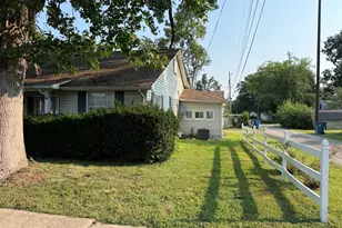 810 E 7th St, Centralia, IL 62801 - Photo 4
