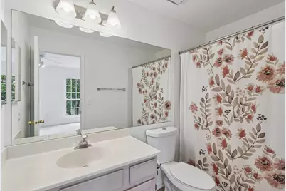 621 Woodhaven Drive, Mundelein, IL 60060 - Photo 22