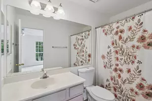 621 Woodhaven Dr, Mundelein, IL 60060 - Photo 22