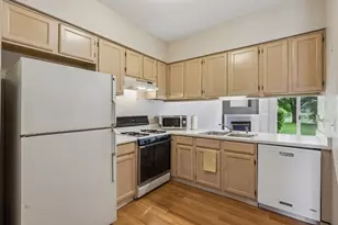 621 Woodhaven Dr, Mundelein, IL 60060 - Photo 14