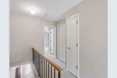 621 Woodhaven Drive, Mundelein, IL 60060 - Photo 18