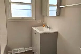 914 Hillside Ave, Antioch, IL 60002 - Photo 10