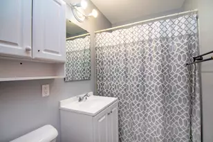1391 Circle Dr, Kankakee, IL 60901 - Photo 8