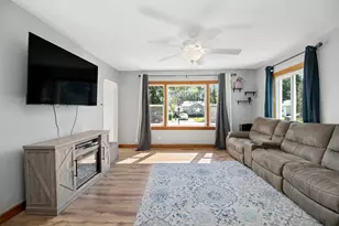1391 Circle Dr, Kankakee, IL 60901 - Photo 6
