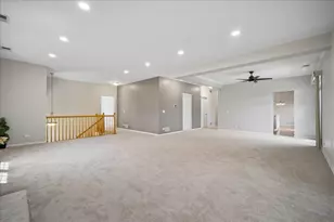 30 Beaconsfield Ct, Lincolnshire, IL 60069 - Photo 6