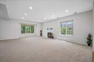 30 Beaconsfield Ct, Lincolnshire, IL 60069 - Photo 4