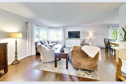 115 Kainer Avenue, Barrington, IL 60010 - Photo 4