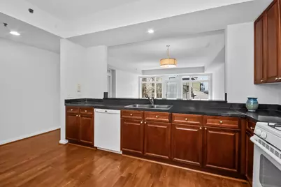 515 N Harlem Avenue #203, Oak Park, IL 60302 - Photo 10