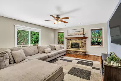 400 Cross Arm Drive, Grayslake, IL 60030 - Photo 6