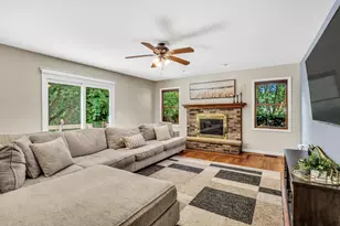 400 Cross Arm Dr, Grayslake, IL 60030 - Photo 6