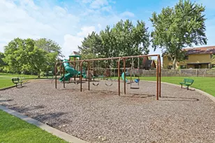 400 Cross Arm Dr, Grayslake, IL 60030 - Photo 42