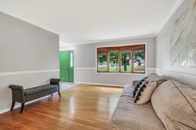 400 Cross Arm Drive, Grayslake, IL 60030 - Photo 8