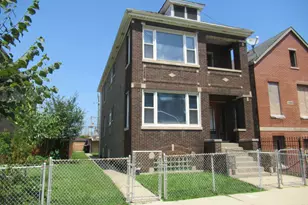1046 W 34th Pl, Chicago, IL 60608 - Photo 1