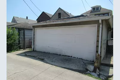 1046 W 34th Place, Chicago, IL 60608 - Photo 16