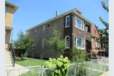 1046 W 34th Place, Chicago, IL 60608 - Photo 4