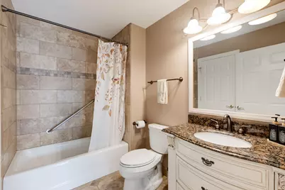 115 Cardinal Court, Island Lake, IL 60042 - Photo 24