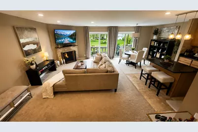 103 Marble Hill Court #B2, Schaumburg, IL 60193 - Photo 4