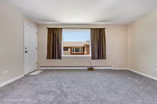 6940 W 65th St, Chicago, IL 60638 - Photo 4