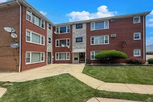 6940 W 65th St, Chicago, IL 60638 - Photo 1