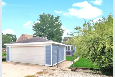 517 E Grand Lake Boulevard, West Chicago, IL 60185 - Photo 28