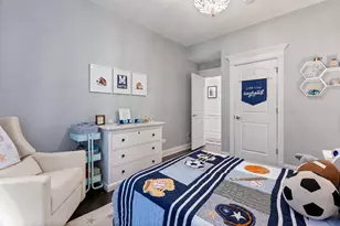 3921 N Greenview Ave, Chicago, IL 60613 - Photo 26