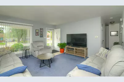 736 Cynthia Lane, Glendale Heights, IL 60139 - Photo 2