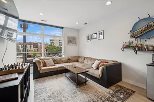 713 N Milwaukee Ave, Chicago, IL 60642 - Photo 8