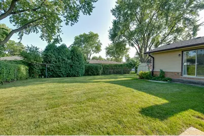 231 Clearmont Drive, Elk Grove Village, IL 60007 - Photo 22