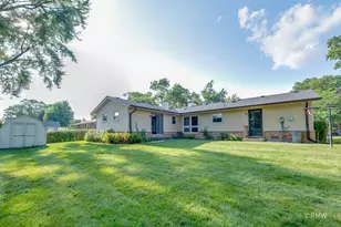 231 Clearmont Dr, Elk Grove Village, IL 60007 - Photo 24