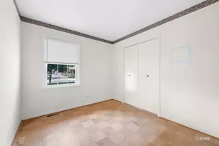 231 Clearmont Dr, Elk Grove Village, IL 60007 - Photo 14
