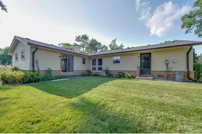 231 Clearmont Drive, Elk Grove Village, IL 60007 - Photo 26