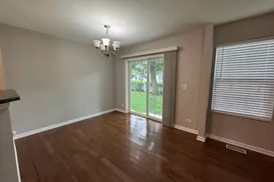 2399 Stoughton Cir, Aurora, IL 60502 - Photo 2