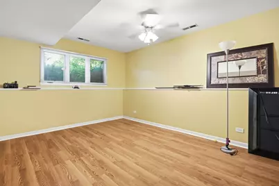 4009 Ridge Road, Zion, IL 60099 - Photo 16