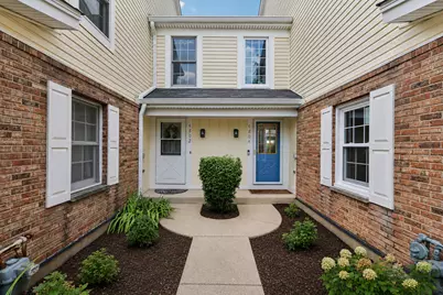 4804 Turnberry Drive, Hoffman Estates, IL 60010 - Photo 2